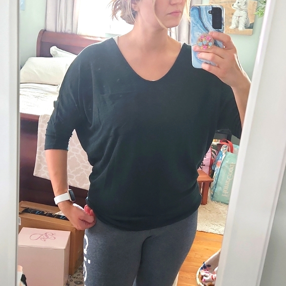 Laila Jayde slouchy sweater - Picture 6 of 6